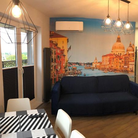 Klimatyzowany Apartament Wenecja Z Garazem Podziemnym Кельце Екстер'єр фото