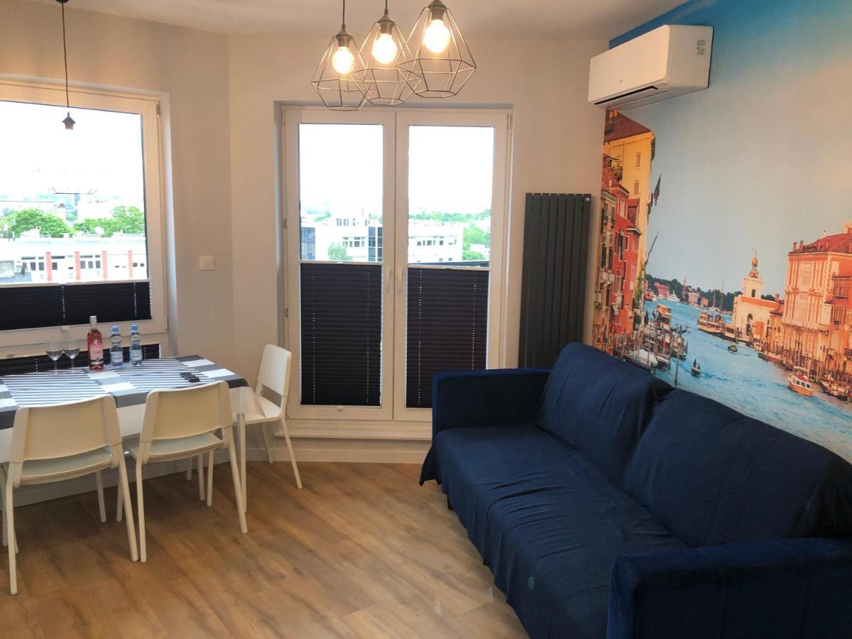 Klimatyzowany Apartament Wenecja Z Garazem Podziemnym Кельце Екстер'єр фото